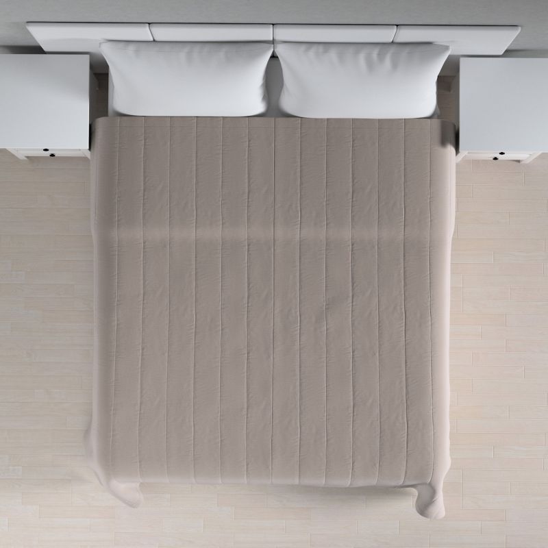 Narzuta pikowana w pasy Dekoria 200 x 210 cm beżowy welwet 1 szt.