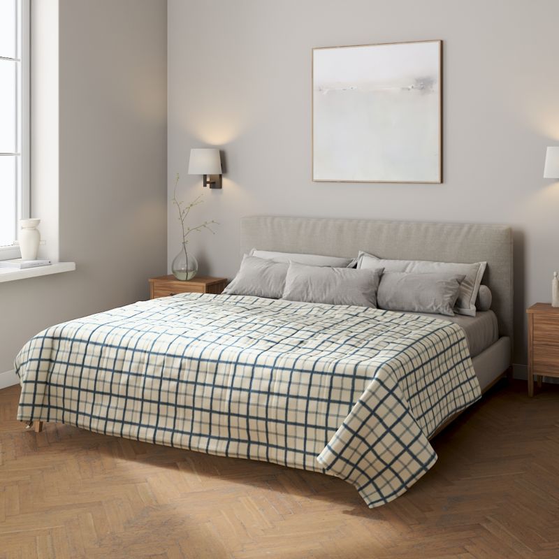 Narzuta pikowana w pasy Dekoria 260 x 210 cm niebieska kratka tle ecru 1 szt.