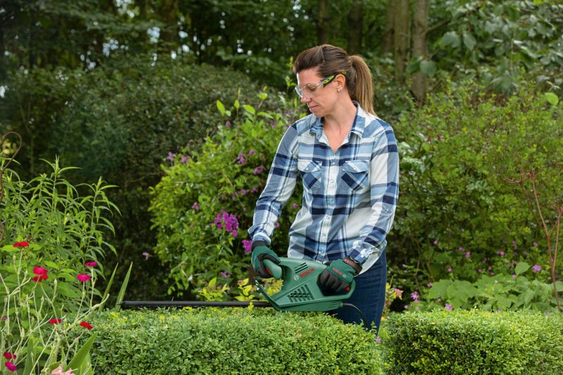 Nożyce elektryczne do żywopłotu Bosch Easy Hedgecut 50 cm