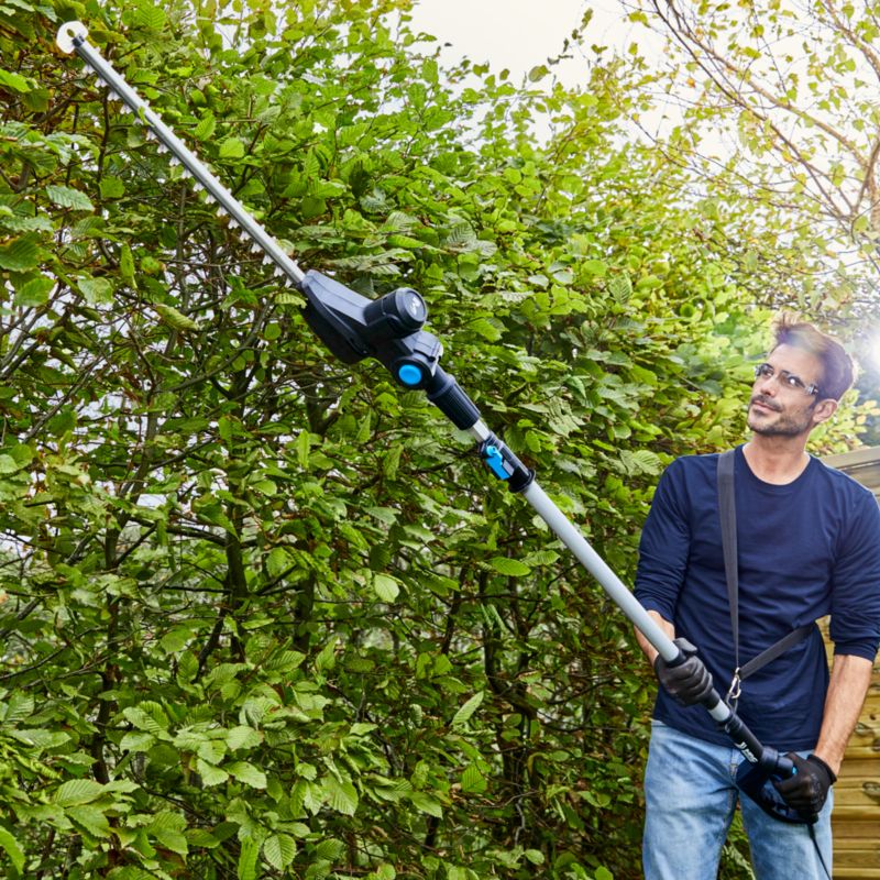 Nożyce elektryczne do żywopłotu MacAllister na wysięgniku 550 W 50 cm