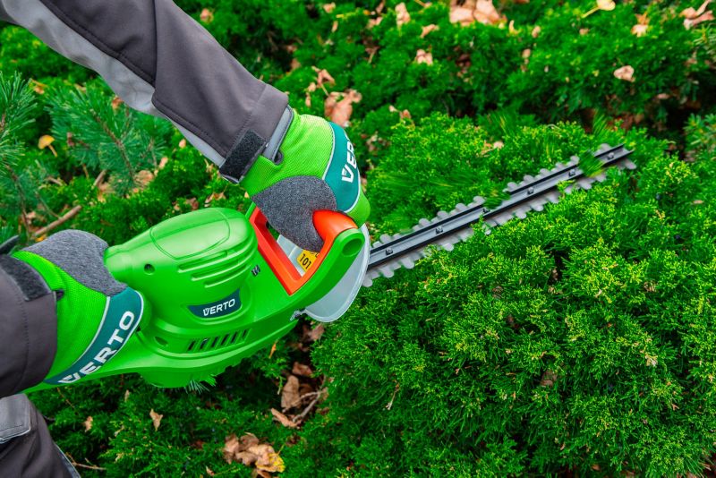 Nożyce elektryczne do żywopłotu Verto 600 W 45 cm