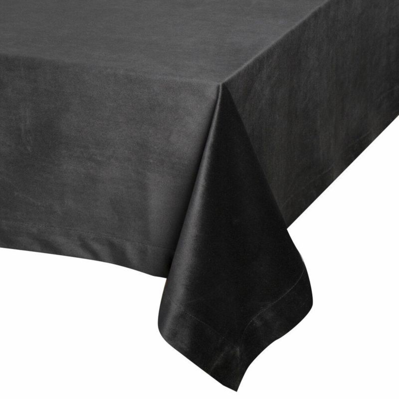 Obrus MELINDA Eurofriany 140 x 220 cm czarny welwetowy z ozdobną listwą 1 szt.