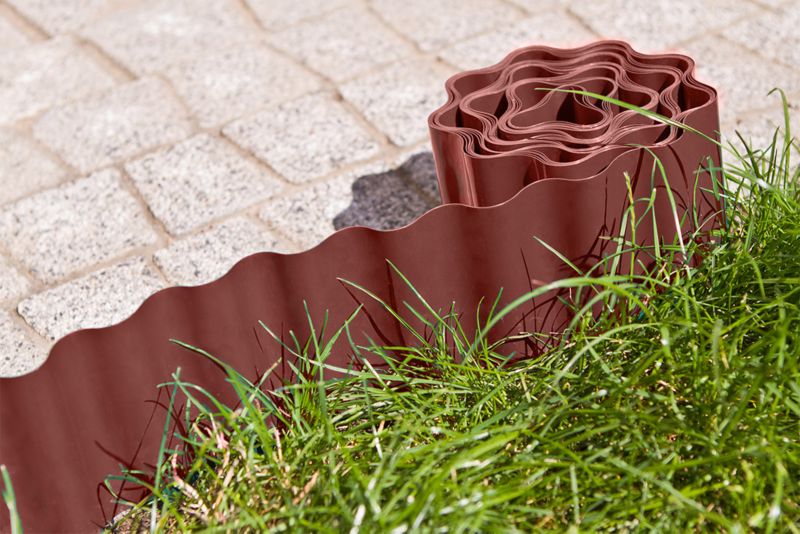 Obrzeże trawnika VERTO 20 cm x 9 m, brązowe 1 szt