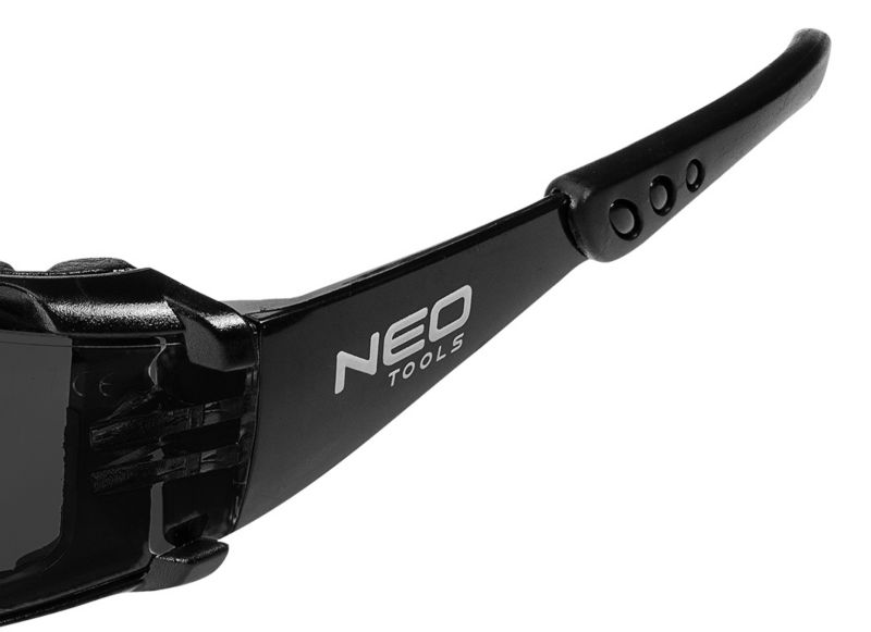 Okulary ochronne NEO TOOLS z wkładką piankową, przyciemniane soczewki, klasa odpornosci FT 1 szt