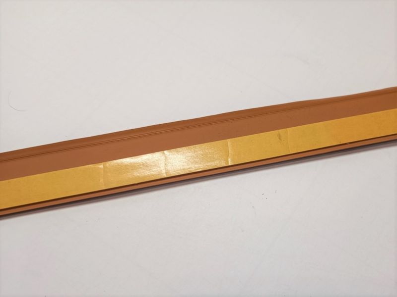 Płaskownik okienny Lemal Listwa maskująca PCV Kolor ZŁOTY DĄB 30 mm Długość 250 cm 1 szt
