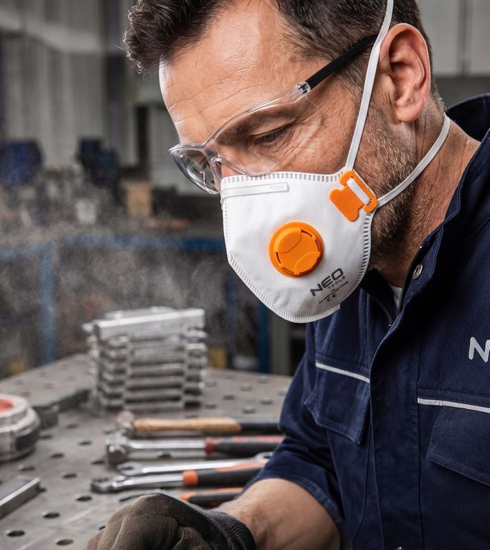 Półmaska Neo Tools składana FFP2, z zaworem, 3 szt.