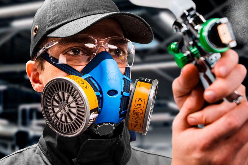 Półmaska silikonowa NEO TOOLS  z miejscem na dwa pochłaniacze (bez pochłaniaczy) 1 szt