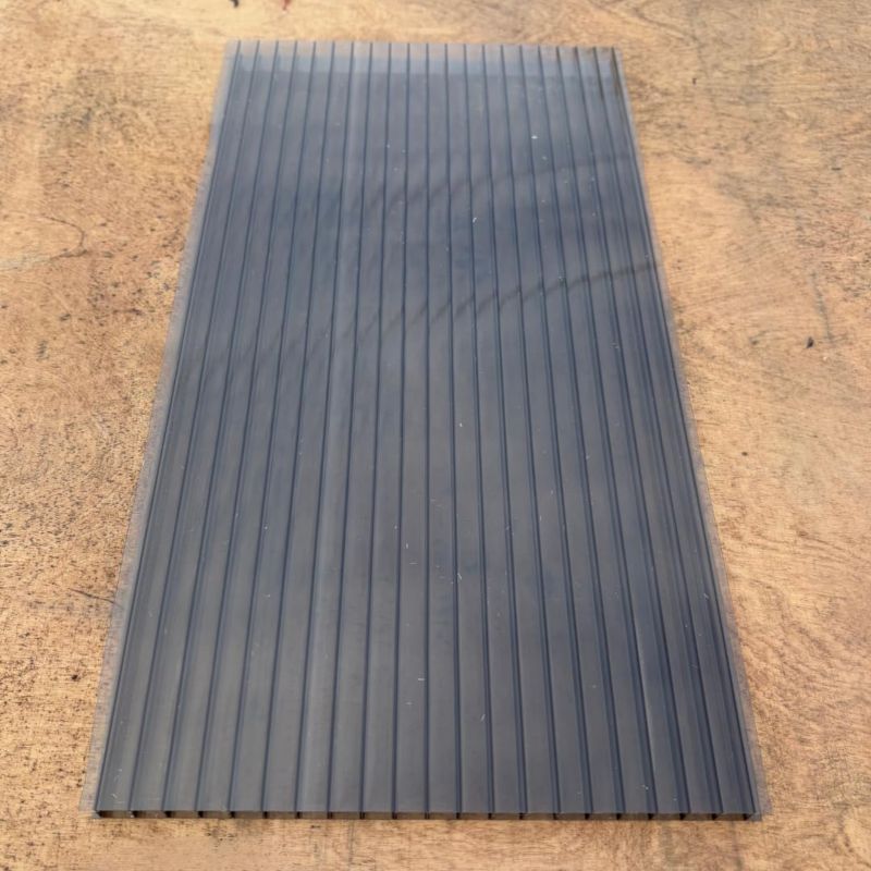 Płyta poliwęglan komorowy PoliGreen Dymiony brąz multiwall 6000x1050/10 mm - 6,3 m² - 1 szt
