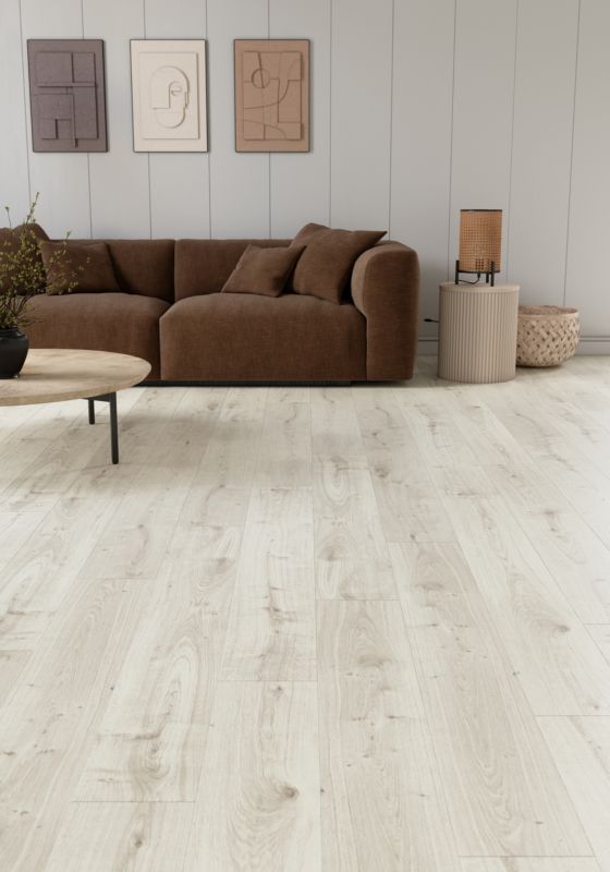 Panele podłogowe laminowane GoodHome Rowley AC4 Light Grey 1,99 m2