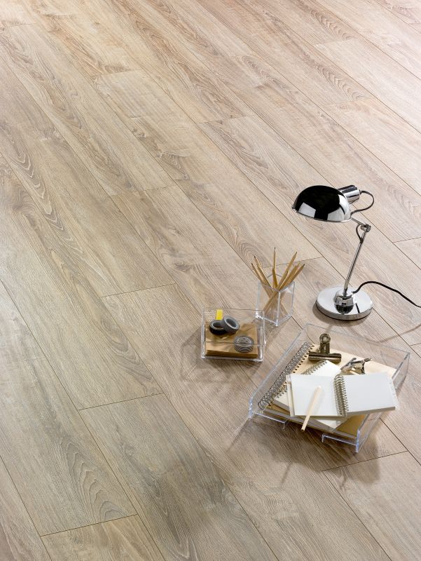 Panele podłogowe laminowane Weninger Dąb Porto AC6 1,651 m2