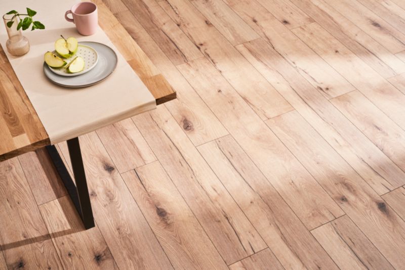 Panele podłogowe laminowane wodoodporne Classen Dąb Niasa AC5 1,973 m2