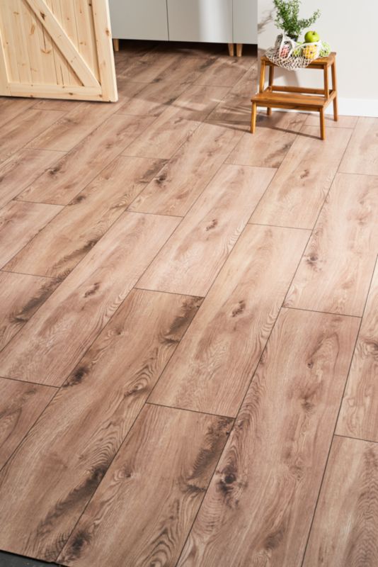 Panele podłogowe winylowe Kronostep SPC Dąb Flamenco 3,02 m2