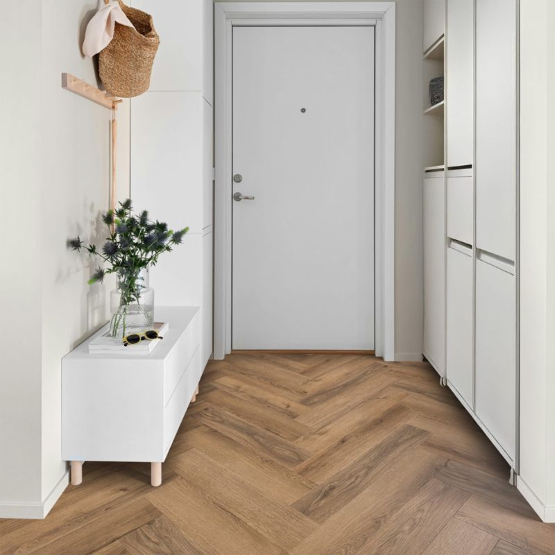 Panele winylowe MODULARI DRYBACK HERRINGBONE EUROPEAN OAK 26255, klejone do podłoża, do hoteli, do domów i apartamentów 3,57m2