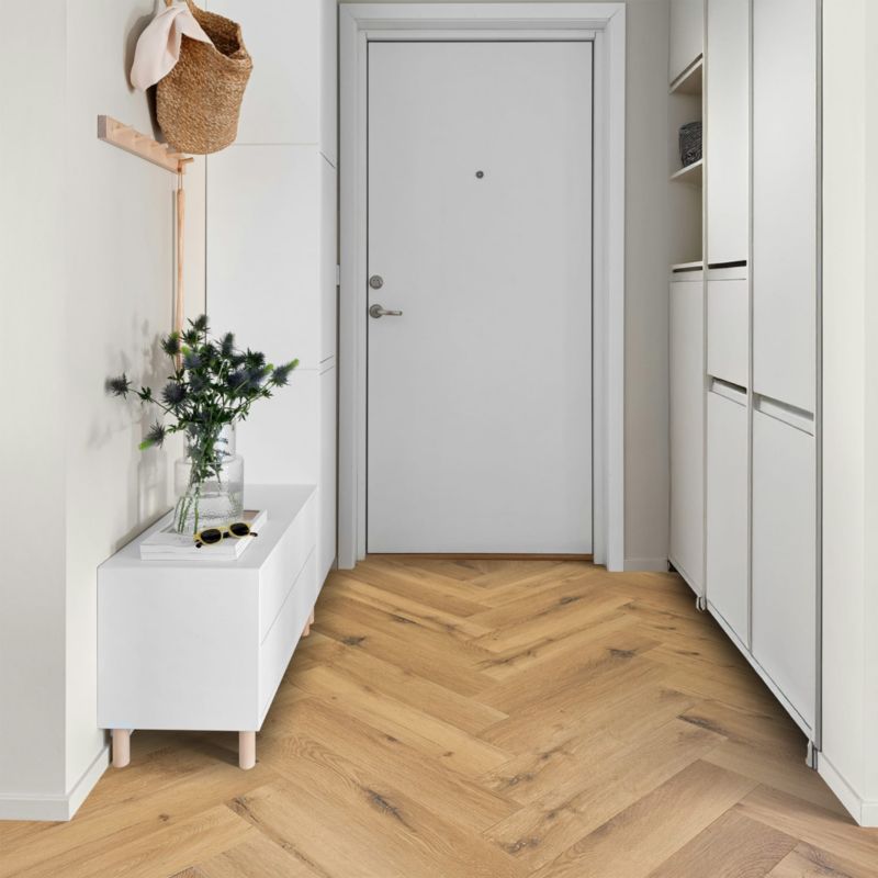 Panele winylowe MODULARI DRYBACK HERRINGBONE GOLDEN OAK 34255, klejone do podłoża, do hoteli, do domów i apartamentów 3,57m2