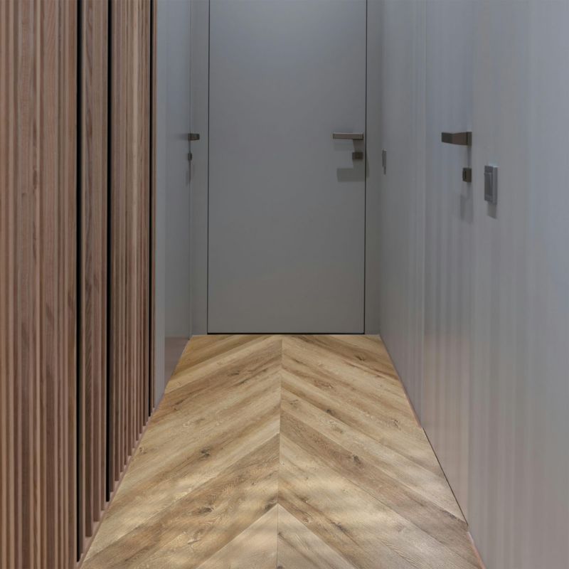 Panele winylowe MODULARI EIR AMBER OAK CHEVRON 94159, dryback, klejone do podłoża, do hoteli, do domów i apartamentów 2,6m2