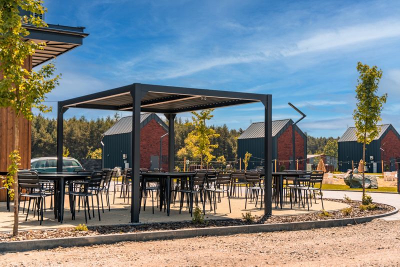 Pergola Ogrodowa Esti & Esta 3x4 Aluminiowa Z Oświetleniem Led Regulowany Dach 1 szt.