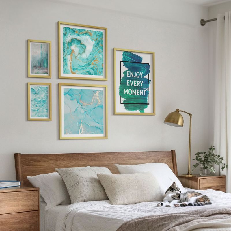 Pięcioczęściowy Zestaw Obrazów ArtPrintCave (2x50x50+2x20x30+40x60cm) Złota rama Kolorowe abstrakcje twarze 1 kpl.