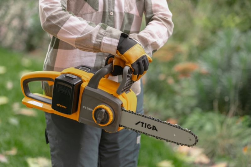 Pilarka akumulatorowa Stiga 300E 30 cm
