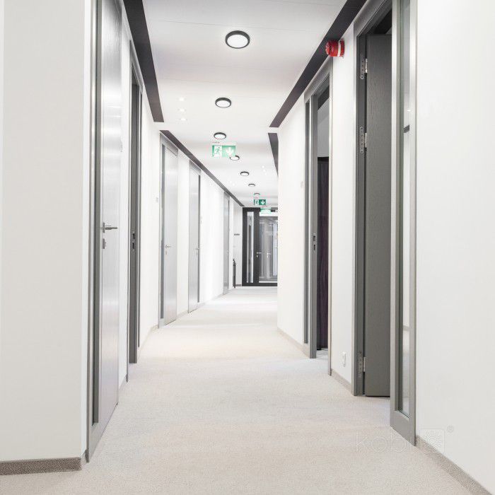 Plafon LED 18W Kobi 3cct IP65 czarny 1szt
