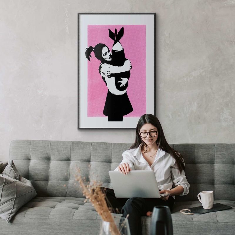 Plakat Artgeist Bombowy uścisk 60x90 cm z ramą czarną 1 szt