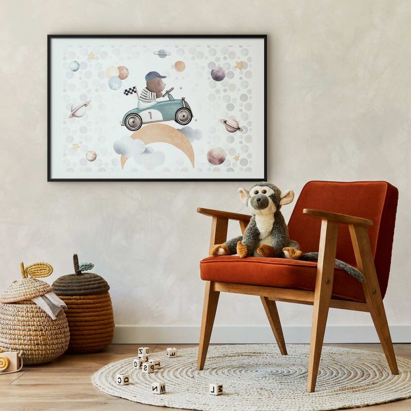 Plakat Artgeist Miś w wyścigówce 30x21 cm z ramą czarną 1 szt