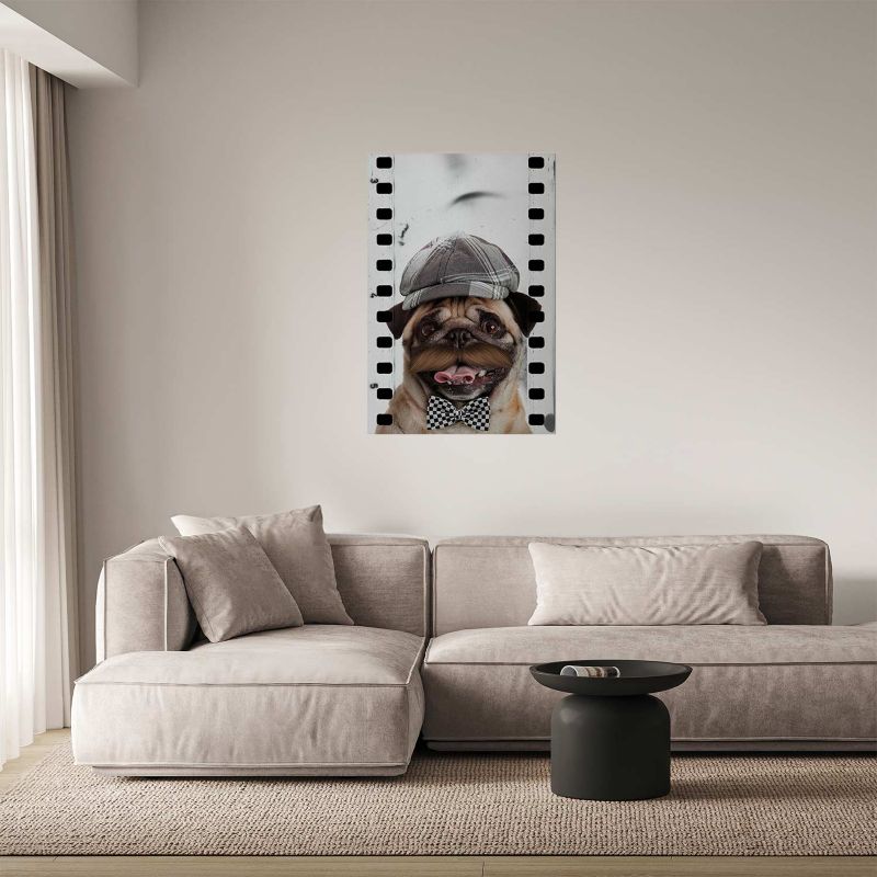 Plakat Artgeist Mops w czapce 40x60 cm bez ramy 1 szt