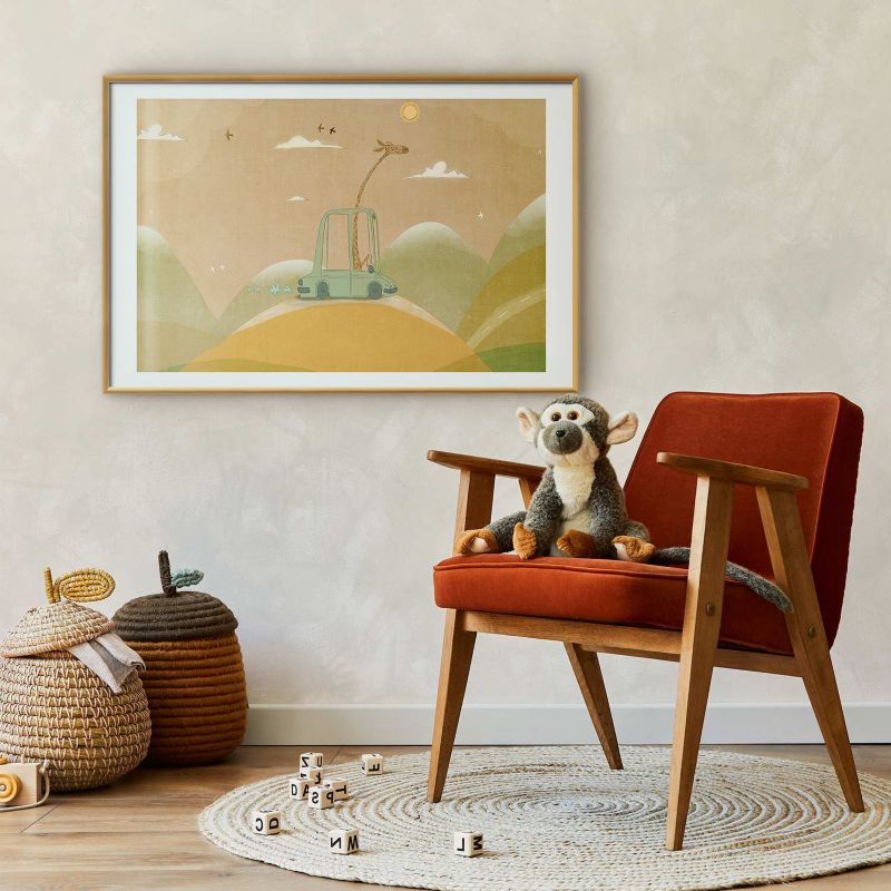 Plakat Artgeist Podróżująca żyrafa 30x21 cm z ramą złotą 1 szt