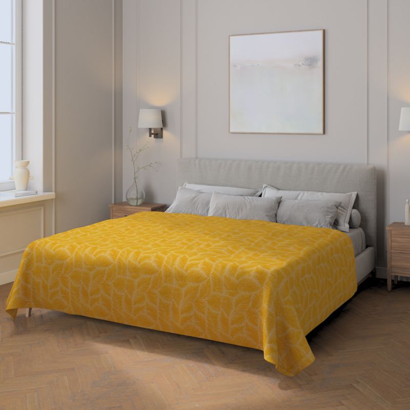 Pled narzuta 220x260cm Dekoria 220x260cm miodowe liście paproci na beżowym tle 1 szt.