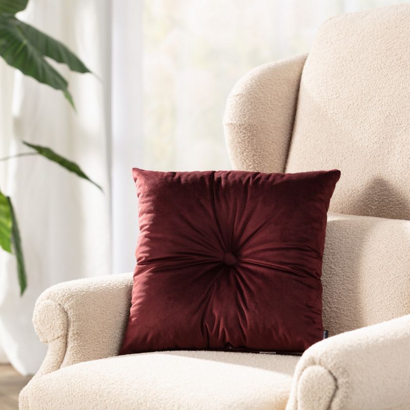 Poduszka kwadratowa Velvet z guzikiem Dekoria Velvet 37 x 37cm bordowy 1 szt.