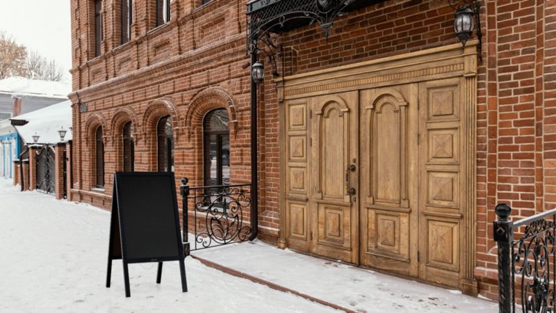Potykacz stojak kredowy wodoodporny 118x61 cm ALLboards rama czarna 1 szt.