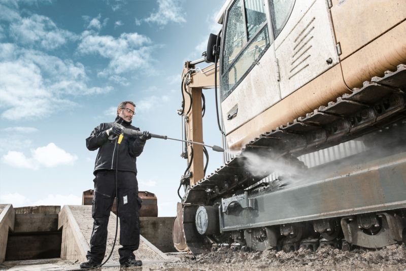 Profesjonalna myjka ciśnieniowa Karcher HD 6/15 M Plus 1szt.