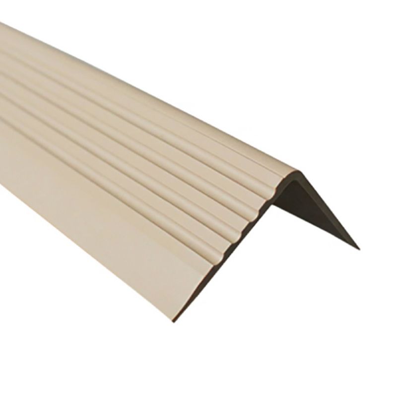Profil schodowy PCV 50x42mm, QUEST, samoprzylepny antypoślizgowy nosek schodowy, RGP, beż, 1.1m