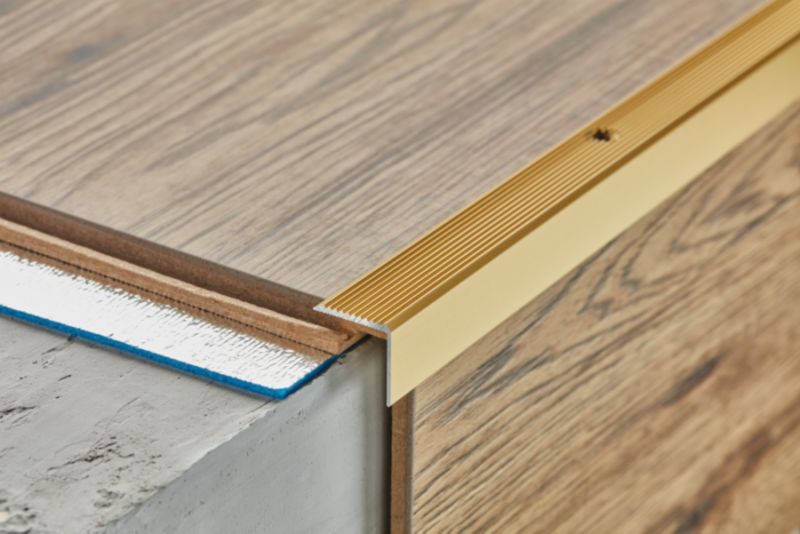 Profil schodowy ryflowany Cezar Naturalny 2000x20x20mm aluminiowy 1 szt.