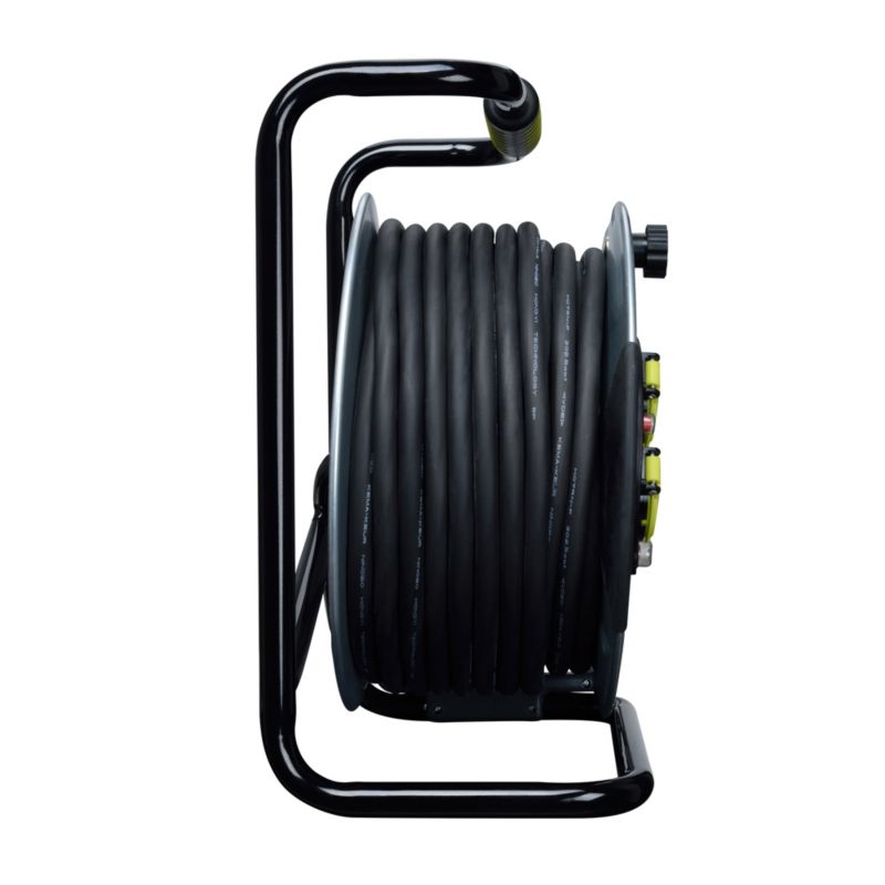 Przedłużacz bębnowy Diall metalowy 3 x 1,5 mm2 25 m