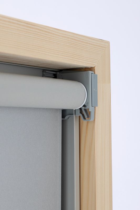 Roleta termo DECORI do okna dachowego FAKRO 78x118 kolor 051 biały, 1 szt