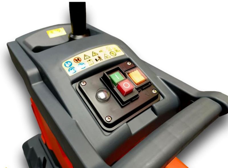 Rozdrabniacz Oleo-Mac Om-Line Els Elektryczny Frezowy Zębatkowy Na Frez Rozdrabniarka Rębak Do Gałęzi 2800W / 45Mm 1szt.
