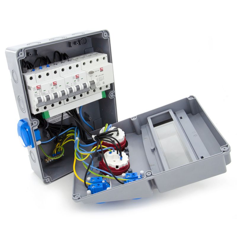 Rozdzielnica 11-modułowa zabezpieczona ELS Elektrotechnika 11NO31C11C11CF 32/5xC32 16/5xC16 3GSxC16 FSS 40A IP44 okablowana 1 szt.