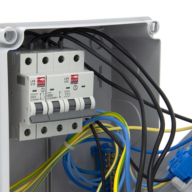 Rozdzielnica elektryczna, skrzynka budowlana ELS Elektrotechnika 4NO31C011C 3x230V 1x32A/5, zabezpieczona, okablowana, 1 szt.