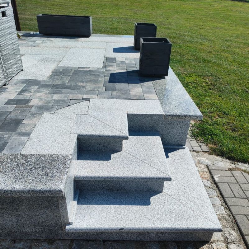Schodek Granitowy Tiles płomieniowany G603 100x35x2 stopnica Bullnose 1 szt.
