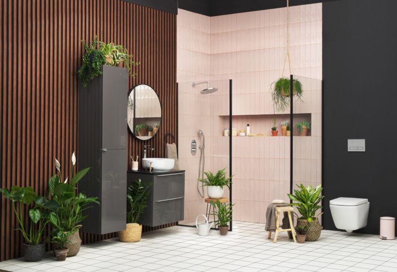 Ścianka prysznicowa GoodHome Ezili 90 cm czarna/transparentna