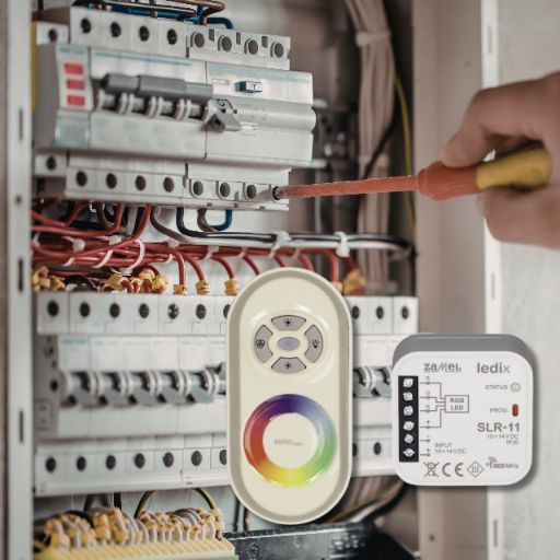 Sterownik Zamel Rgb Z Pilotem Sterowanie Bezprzewodowe Exta Free Slr-11P 1 szt.