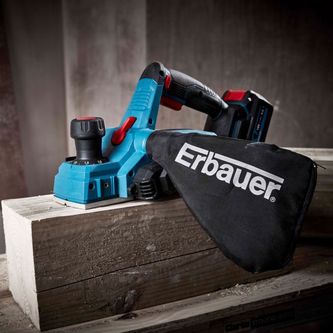 Strug Erbauer 18 V bez akumulatora