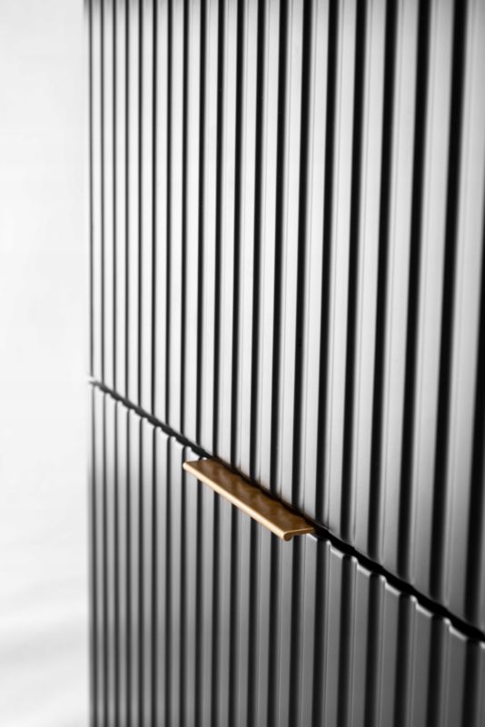 Szafka łazienkowa Furnidea 60 cm czarny mat wisząca pod umywalkę Flow ryflowana MDF blat czarny 1 szt.