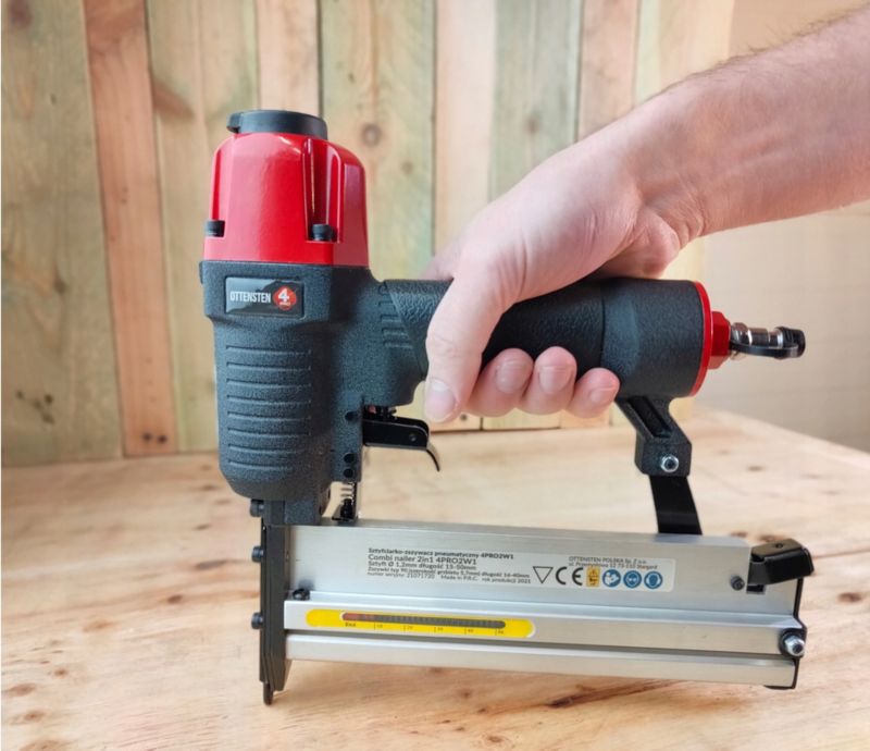 Sztyfciarko-zszywacz 4PRO 2 w 1