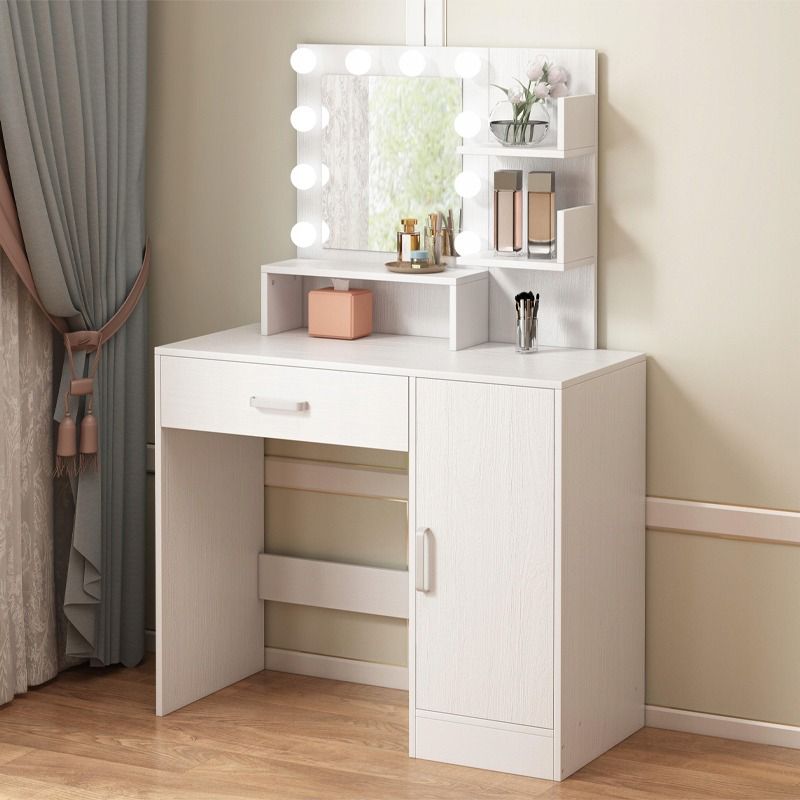 Toaletka kosmetyczna Rebiko makijażu wizażu z lustrem led nowoczesna glamour loft 1szt