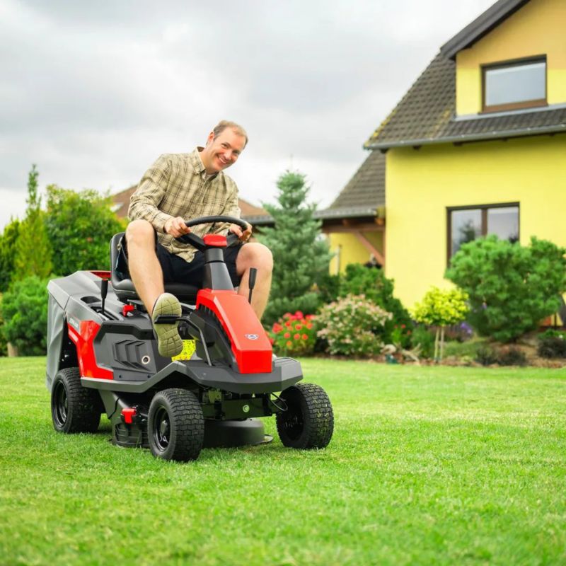 Traktor ogrodowy HECHT 5167 szerokość 66 cm kosz 150 l 1 SZT