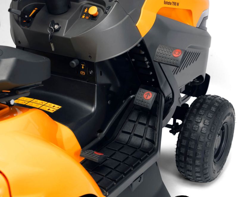 Traktor Ogrodowy Stiga Estate 798 W 1 szt.