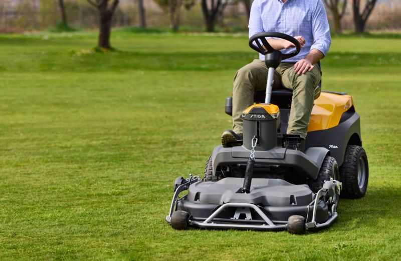 Traktor Ogrodowy Stiga Park 500 WX 1 szt. 100 cm