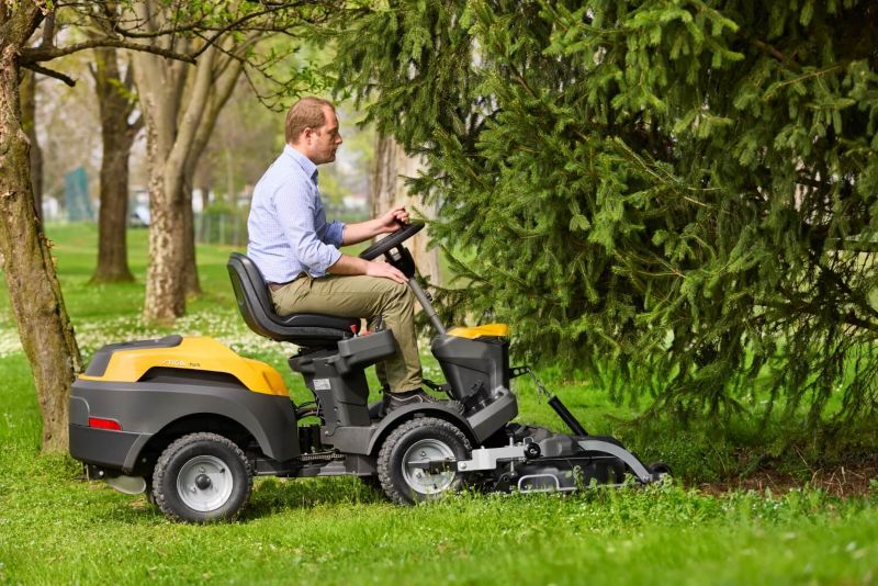 Traktor Ogrodowy Stiga Park 500 WX 1 szt. 100 cm