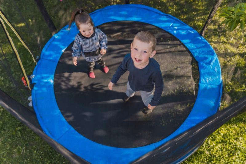 Trampolina Fuunky Ogrodowa  dla dzieci 8FT Drabinka + Siatka na Buty 252cm 1 szt